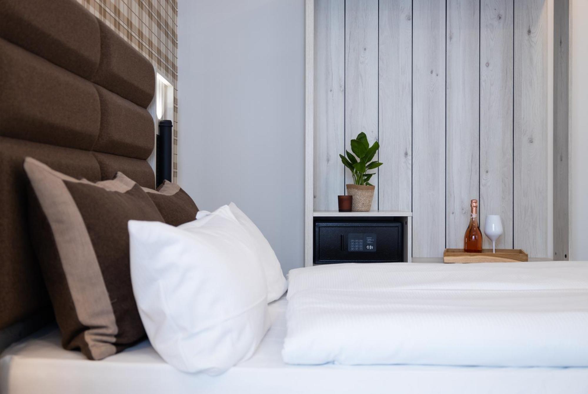 Hotel Innception Кельн Екстер'єр фото