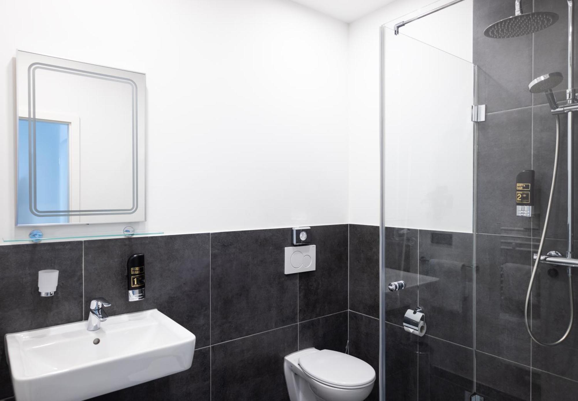 Hotel Innception Кельн Екстер'єр фото